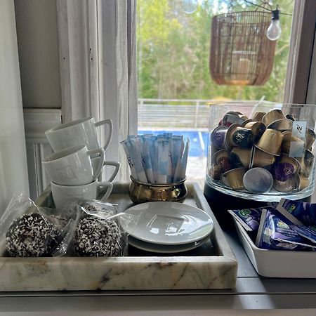 Charmigt hus på Vindö Villa Stockholm Exteriör bild