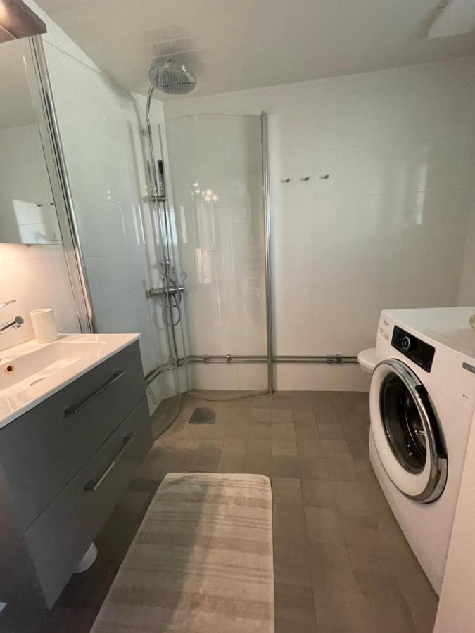 Charmigt hus på Vindö Villa Stockholm Exteriör bild