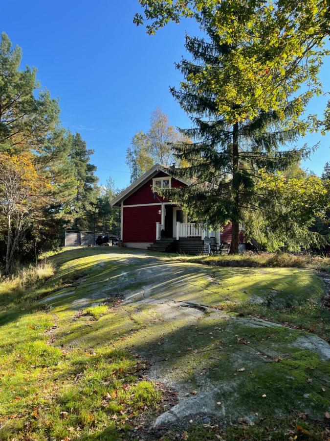 Charmigt hus på Vindö Villa Stockholm Exteriör bild