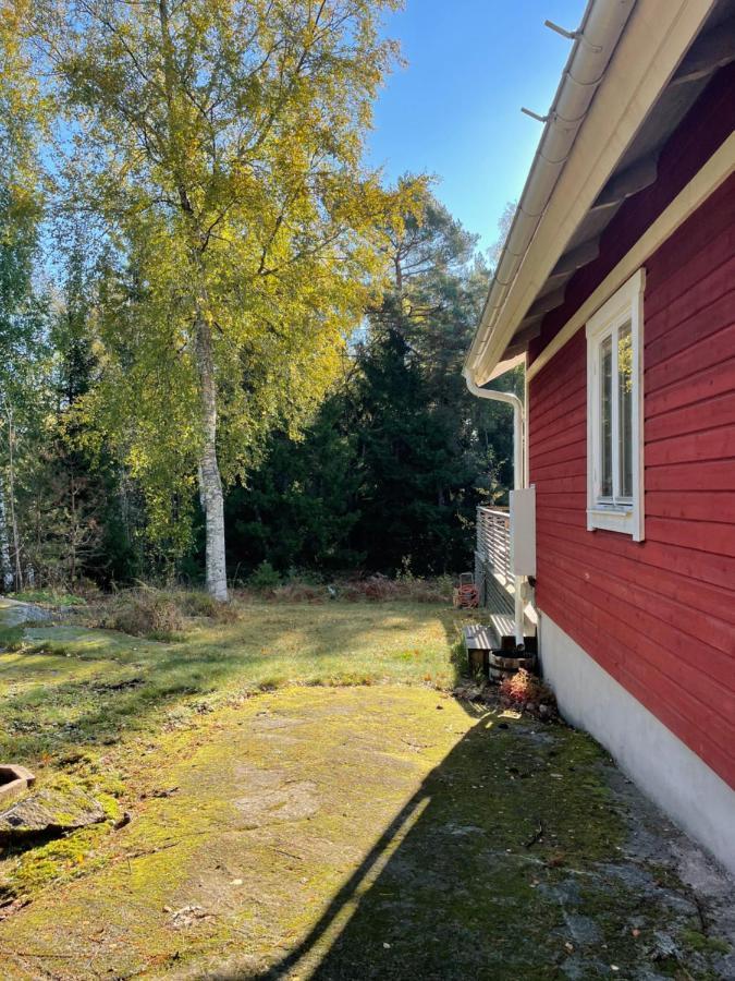 Charmigt hus på Vindö Villa Stockholm Exteriör bild